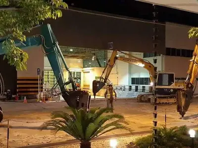 เครื่องจักรกลหนัก